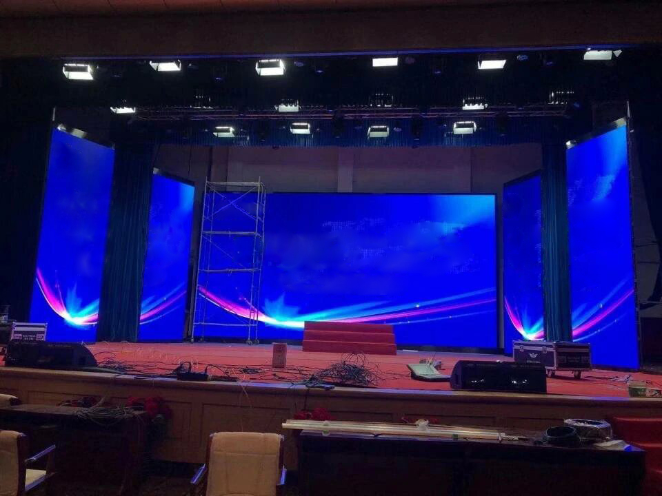 某部隊(duì)演播廳